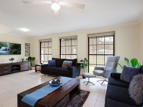 'Willows At The Bay' 111 Horace St - Large House With Aircon, WIFI And Boat Parking. - Kingaroy Accommodation 1