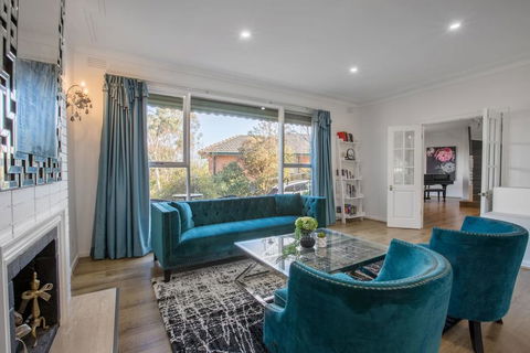 , , , Alice Wonderland, , ,  In 4 Beds House - Kingaroy Accommodation 0