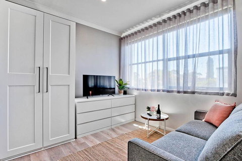 1 Bedroom Apt With Air-Conditioning In Plympton - Kingaroy Accommodation 0