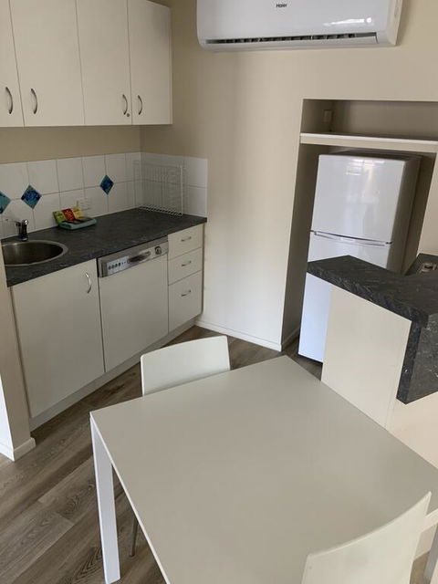 1 Bedroom Unit In 4 Star Tropical Resort In Noosaville - Kingaroy Accommodation 2