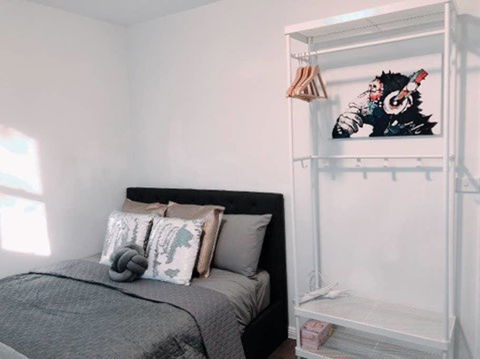 1 Private Double Room In Carramar 1-minute To Station - SHAREHOUSE - Kingaroy Accommodation 0