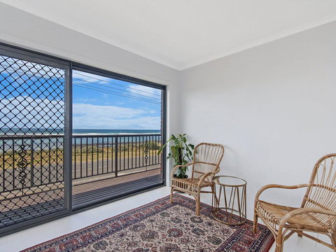 10 OCEAN VILLA - Kingaroy Accommodation 2