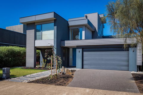 10 Sands Bvd - Kingaroy Accommodation 1