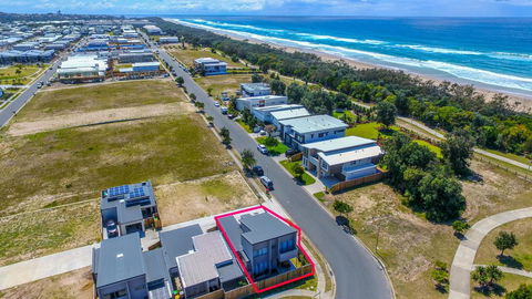 12 Sunfish Lane Beachshack - Kingaroy Accommodation 0