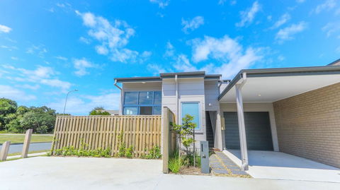 12 Sunfish Lane Beachshack - Kingaroy Accommodation 2