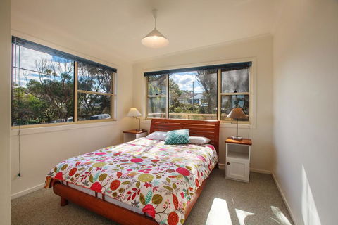 164 Mitchell Pde - Spectacular Views - Kingaroy Accommodation 2
