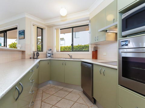 2 'Peninsula Waters' - Three Bedroom Unit With Spacious Private Courtyard & WIFI - Kingaroy Accommodation 0