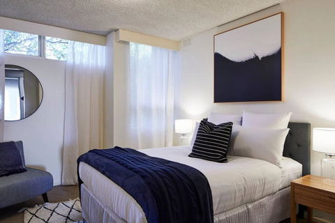 2 Bdrm South Yarra Apt With Balcony And Parking - Kingaroy Accommodation 2