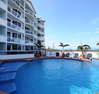 2 Bedroom Alex Unit - Ocean Pool and Park Views - Kingaroy Accommodation
