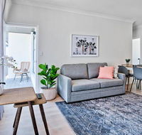 2 Bedroom Apt with Balcony  Air Con in Plympton - Kingaroy Accommodation