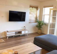 2 Bedroom SHORT walk to CBDBEACH and DARBY ST - Kingaroy Accommodation