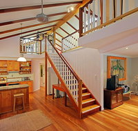 2 Manfred Street Belongil Beach - Susie's Beach House - Kingaroy Accommodation