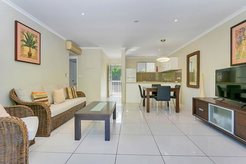 214 Spindle Cowrie Apartment - Kingaroy Accommodation 3