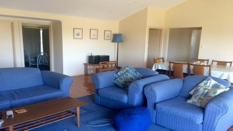 22 Broadbeach Drive - Kingaroy Accommodation 3