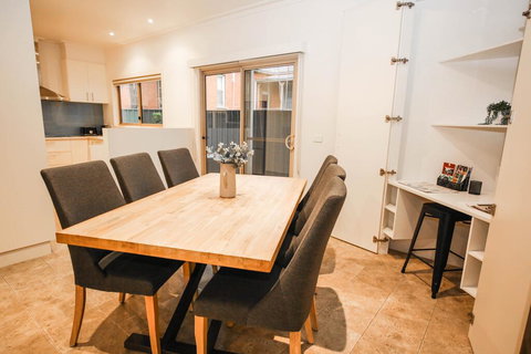 22 Riverside - Kingaroy Accommodation 1