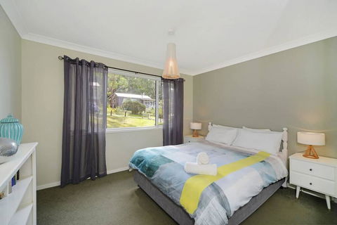24 Hyam Road Hyams Beach - Kingaroy Accommodation 3