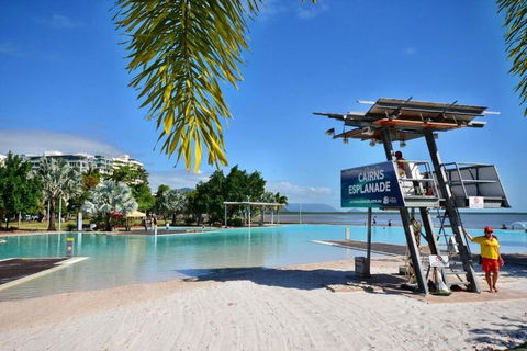 Cairns Esplanade Vacation In Stylish Watermark - Kingaroy Accommodation 4
