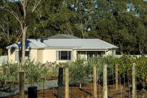 CASALE COTTAGE Barossa Valley - Kingaroy Accommodation 0