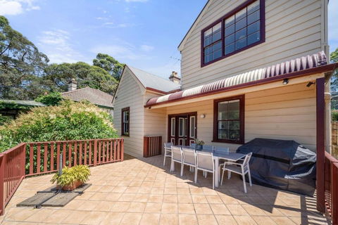 Charming House In Woolwich - Kingaroy Accommodation 1
