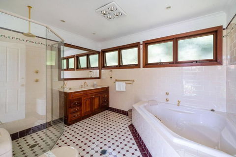 Charming House In Woolwich - Kingaroy Accommodation 4