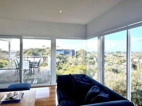 CLASSIC COASTAL ESCAPE Sensational Sea Views - Kingaroy Accommodation 2