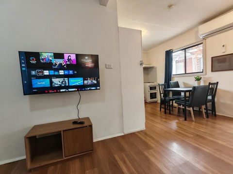 Cozy Stays - 15 Mins To Airport & Gateway To NSW - Kingaroy Accommodation 4