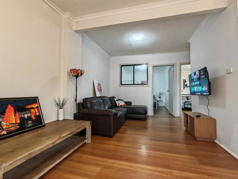 Cozy Stays - 15 Mins To Airport & Gateway To NSW - Kingaroy Accommodation 2