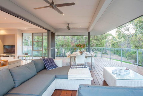Deck House I Private Properties - Kingaroy Accommodation 2