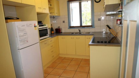 Delightful Beach House - Kingaroy Accommodation 2
