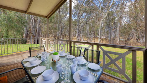 Deniliquin Riverside Caravan Park - Kingaroy Accommodation 0