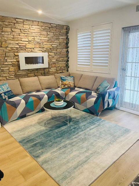 Dee Why 2 Bedroom Apartment - Kingaroy Accommodation 1