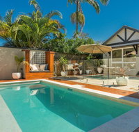 3 Little Pigs Holiday Home - Kingaroy Accommodation