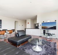 3-Bed Apartment with Parking Near Parks and Dining - Kingaroy Accommodation