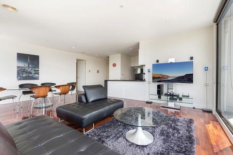 3-Bed Apartment With Parking Near Parks And Dining - Kingaroy Accommodation 0