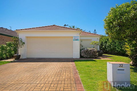 32 Beachside - Kingaroy Accommodation 0
