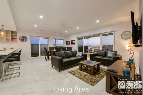 34 Madaffari Drive - Pool - Kingaroy Accommodation 1
