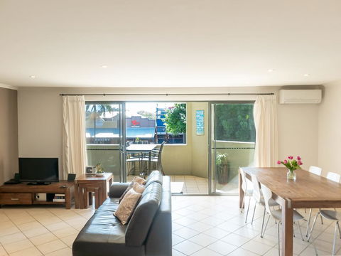 4/4 On First - Kingaroy Accommodation 0