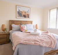 42 Rosemary Lane - Central Orange - Spacious Family Home - Quiet Lane - Kingaroy Accommodation