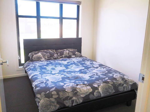5 Bed 2 Bath Big House - Kingaroy Accommodation 2