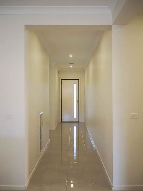 5 Bed 2 Bath Big House - Kingaroy Accommodation 3