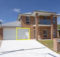 5 Bent Street - huge house with Foxtel  Aircon - Kingaroy Accommodation