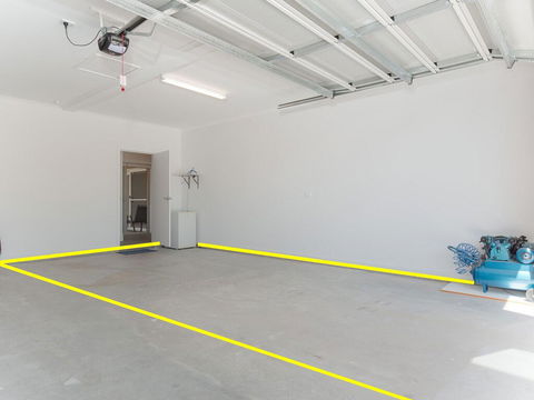 5 Bent Street - Huge House With Foxtel & Aircon - Kingaroy Accommodation 1