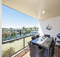 7 The Dunes  Fingal Bay - Kingaroy Accommodation