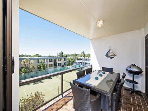 7 The Dunes @ Fingal Bay - Kingaroy Accommodation 0