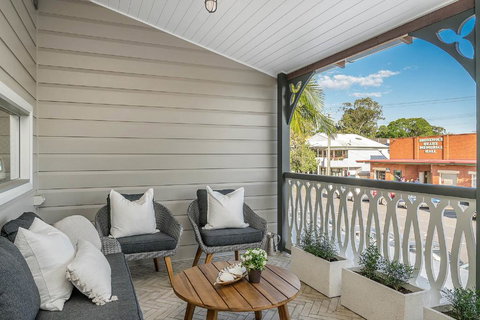 A PERFECT STAY - Luxe & Bloom - Kingaroy Accommodation 1