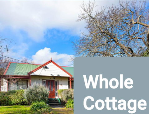 Abelia Cottages SPA LAKESIDE COTTAGE NO 1 - Kingaroy Accommodation 0