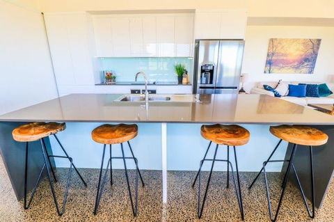 Absolute Beachfront & Secluded New Home - Kingaroy Accommodation 2