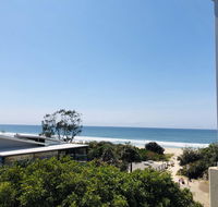 Absolute Beachfront - Cabarita Beach - Ocean Views - 3 Bed Apartment - Kingaroy Accommodation