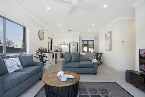 Accommodation Hunter - Adams Street Maitland - Kingaroy Accommodation 3