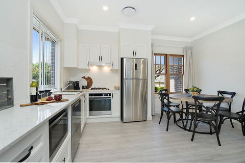 Accommodation Hunter - Adams Street Maitland - Kingaroy Accommodation 2